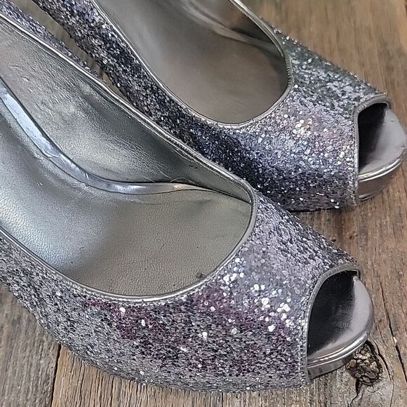 Guess Patches silver glitter platform pump Women's Size 8M - Picture 2 of 12